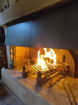 Avancée - Casquette en métal pour cheminée